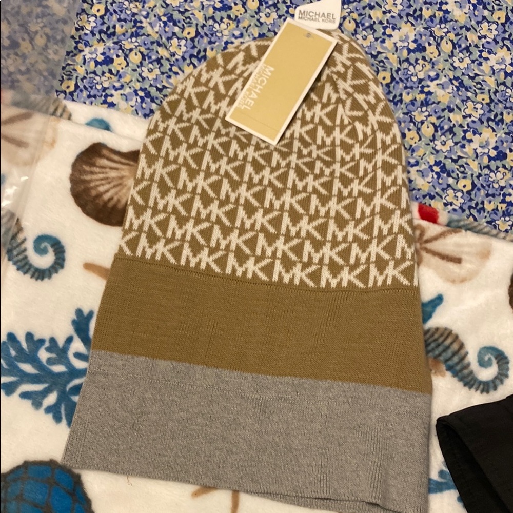 Michael Kors Beige and Gray Knit Beanie